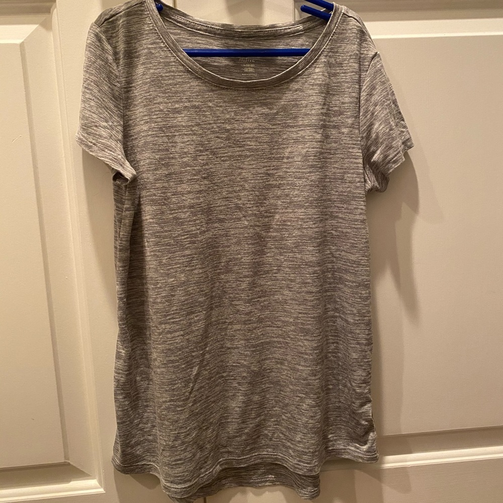 Girls gray t shirt. Size 10-12.